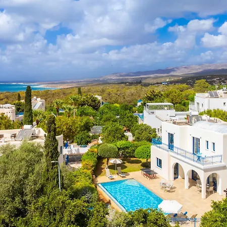 Artemis فيلة *